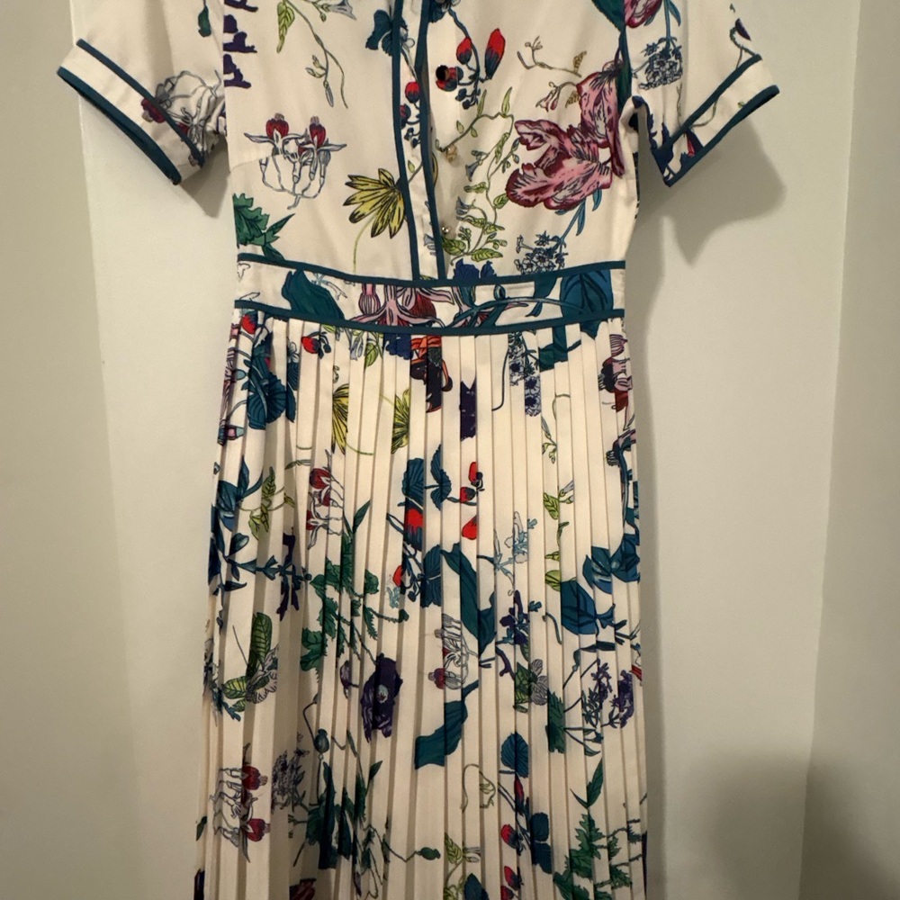 Floral Print Pleated Dress